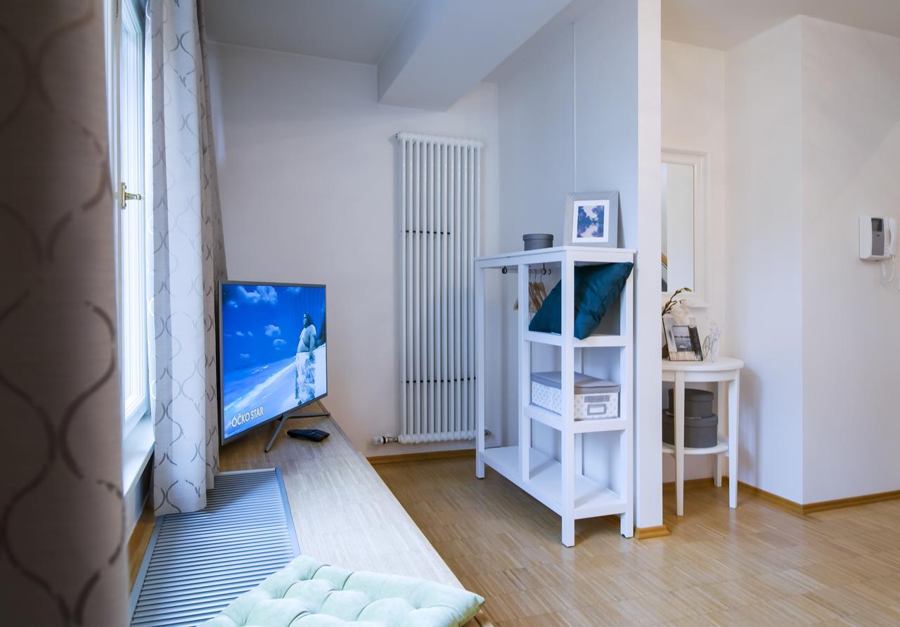 Modern Apartment Charvatova براغ المظهر الخارجي الصورة