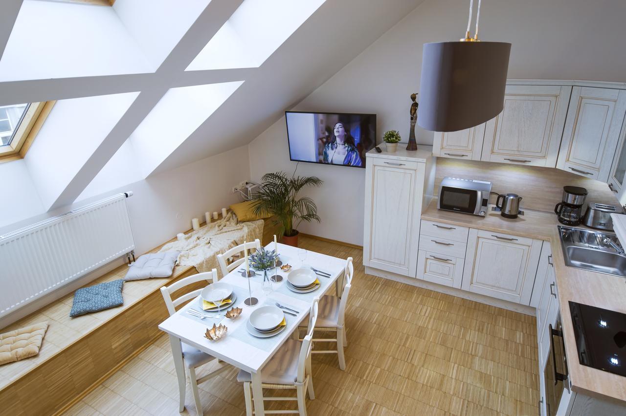 Modern Apartment Charvatova براغ المظهر الخارجي الصورة