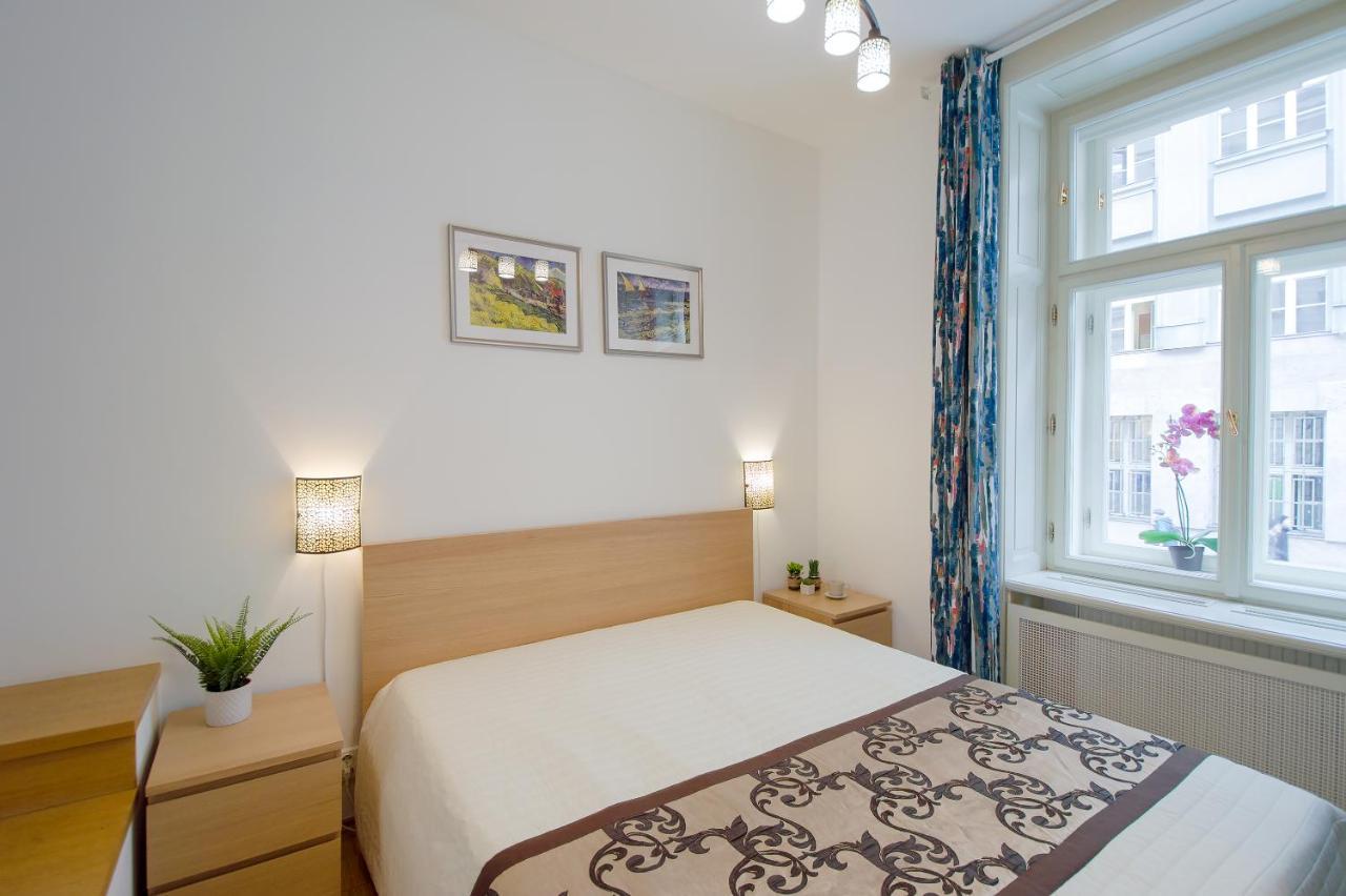 Modern Apartment Charvatova براغ المظهر الخارجي الصورة